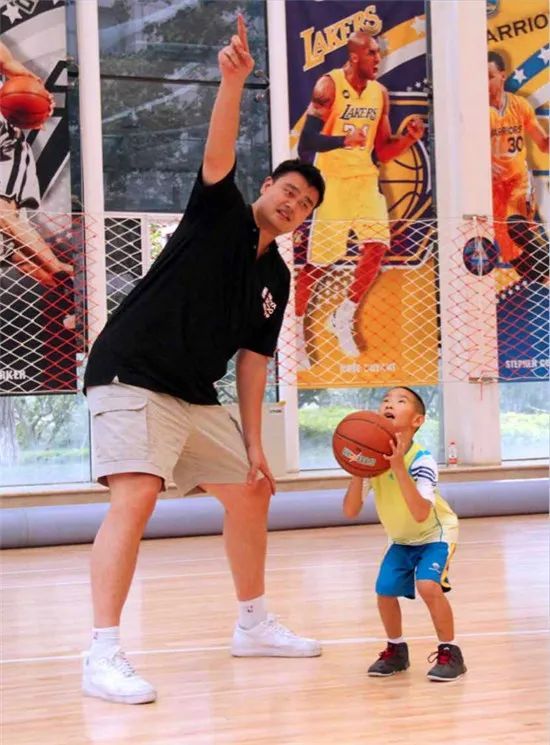 选手中