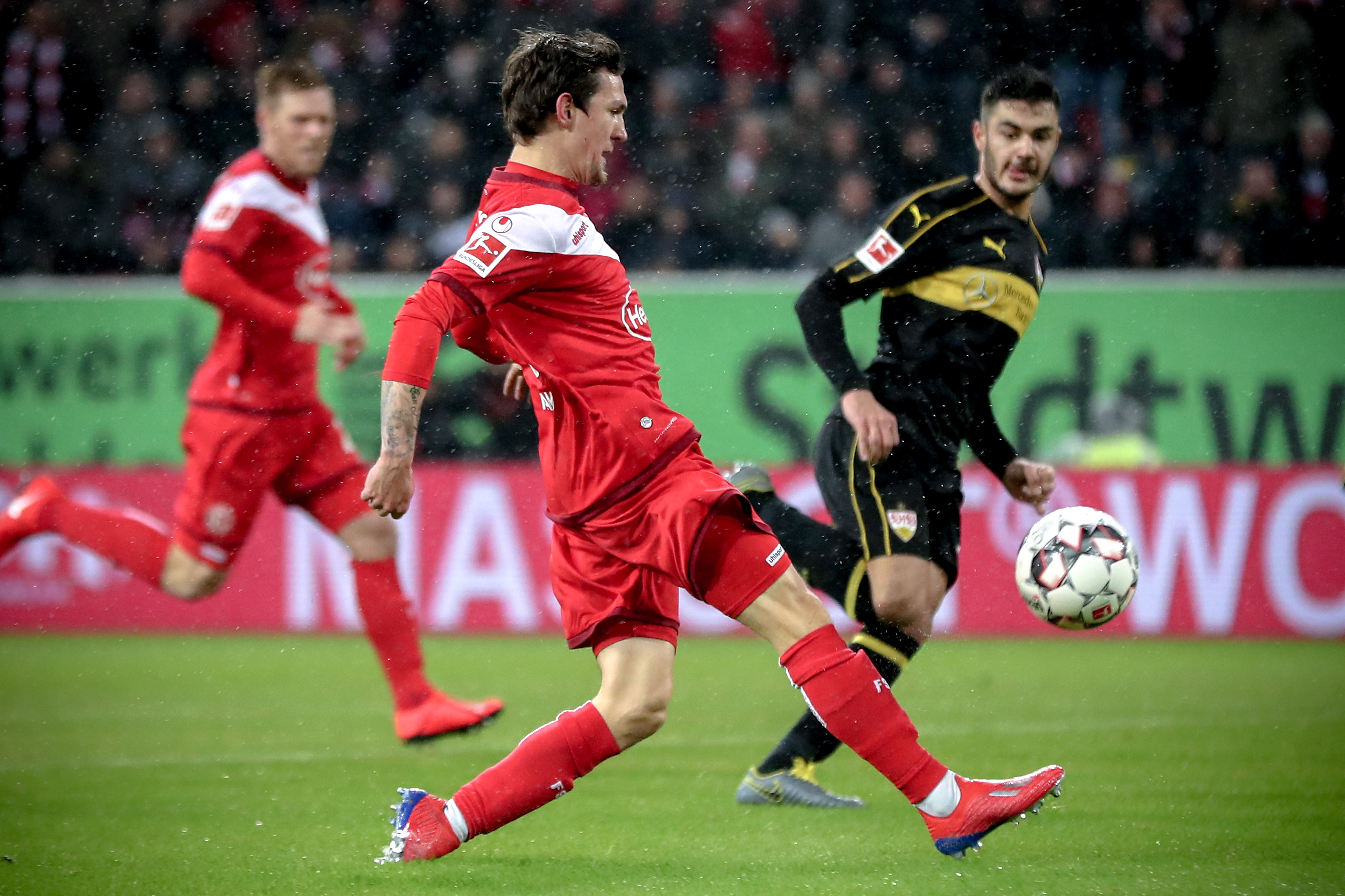 率榜的首位 率榜的首位