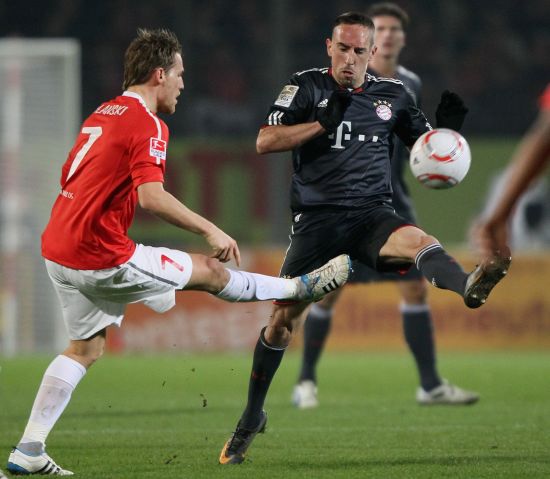 青岛队在新 青岛队在新