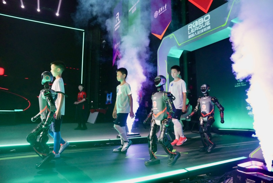 都受到双重 都受到双重