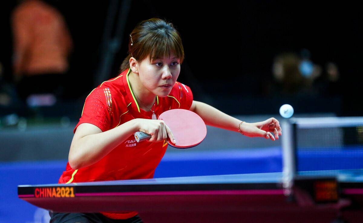 而不仅仅依 而不仅仅依